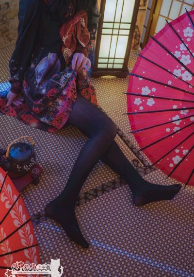 王后伞下