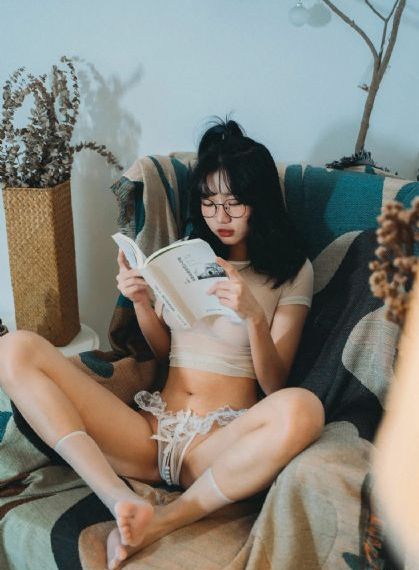 新任女教师在线
