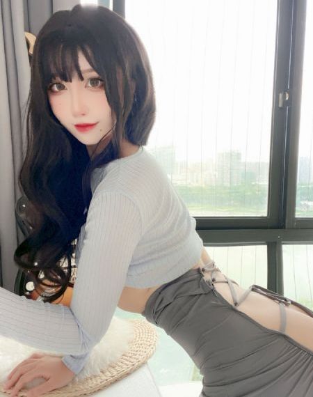 青木玲饱满奶水播放