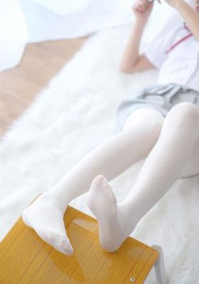 让娇妻尝试两根一起进3p视频
