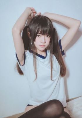 女按摩师