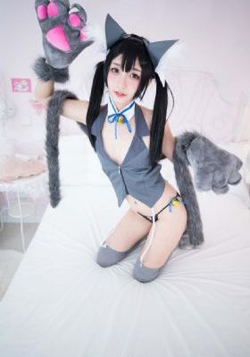 更衣人偶追人爱河